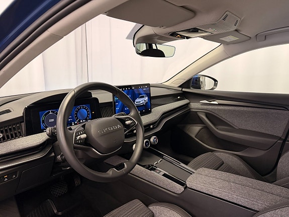 Skoda Superb 10 of 15