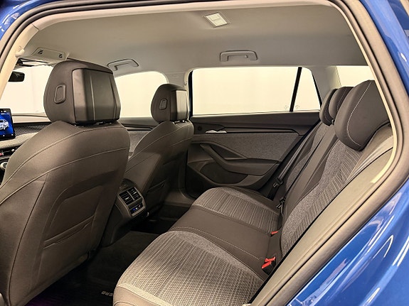 Skoda Superb 9 of 15
