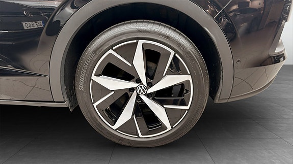 Volkswagen ID.4 GTX 6 of 12