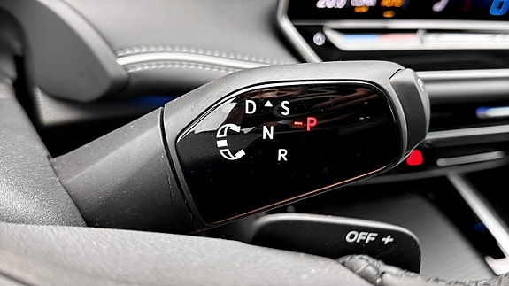 Volkswagen Passat 17 of 19