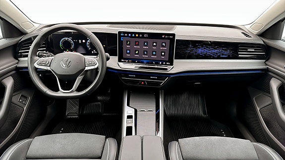 Volkswagen Passat 10 of 19