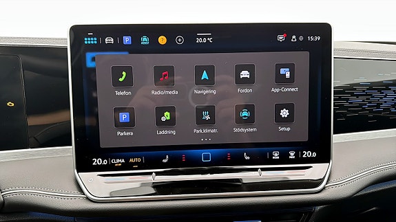Volkswagen Passat 15 of 19