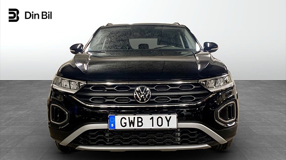 Volkswagen T-Roc 4 of 12