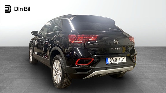 Volkswagen T-Roc 3 of 12