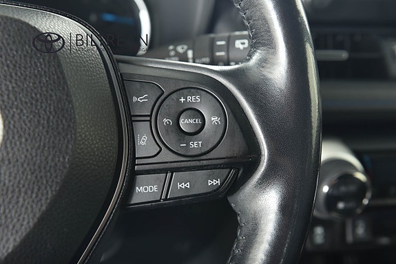 Toyota RAV4 15 of 24