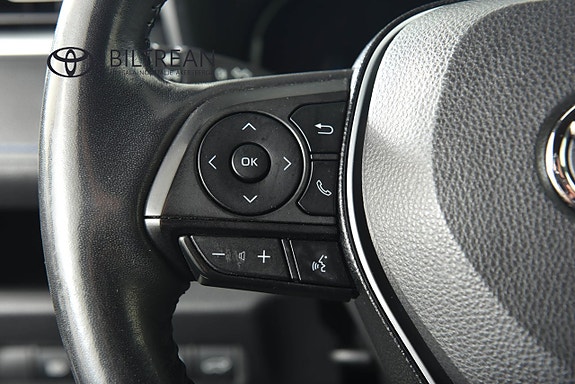 Toyota RAV4 14 of 24