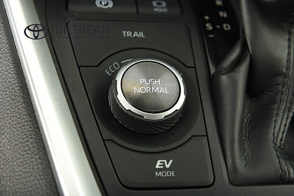 Toyota RAV4 17 of 24