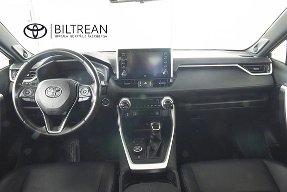 Toyota RAV4 8 of 24