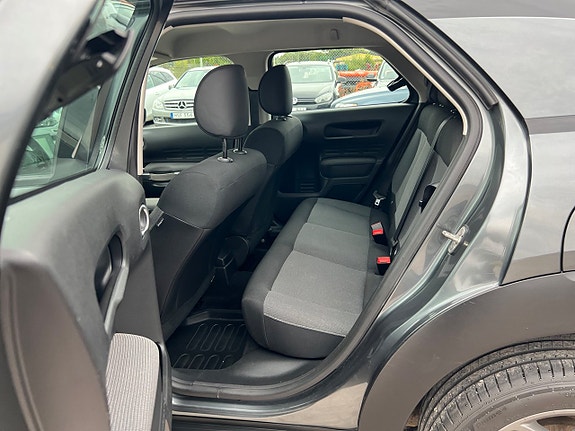 Citroen C4 Cactus 8 of 18