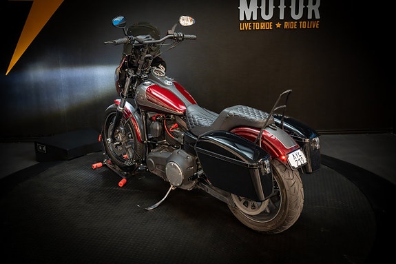 Harley-Davidson Street Bob Special (FXDBB 103) "Club Style" 5 of 17