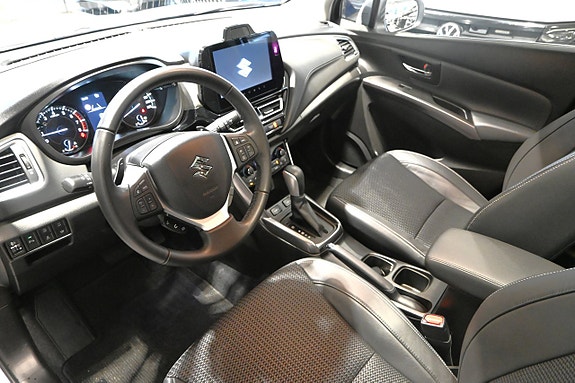 Suzuki S-Cross 7 of 25