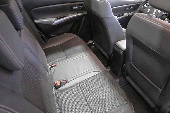 Suzuki S-Cross 13 of 25