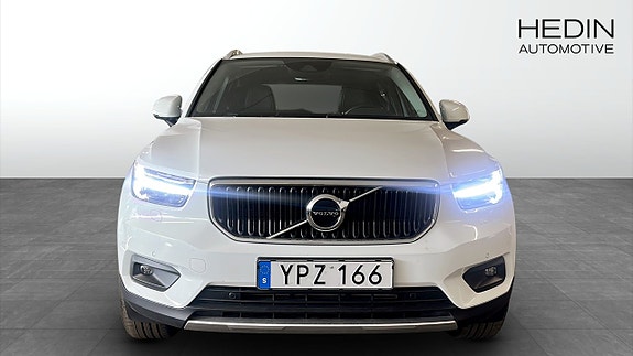 Volvo XC40 8 of 9