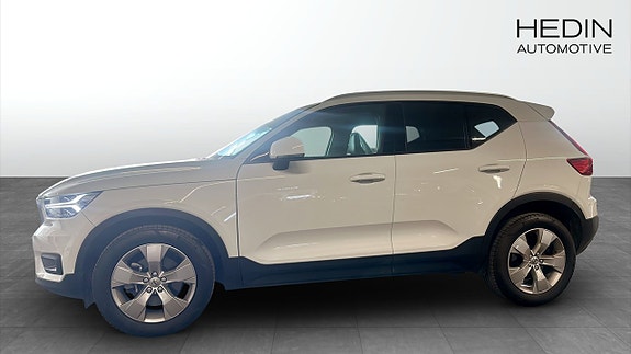 Volvo XC40 6 of 9
