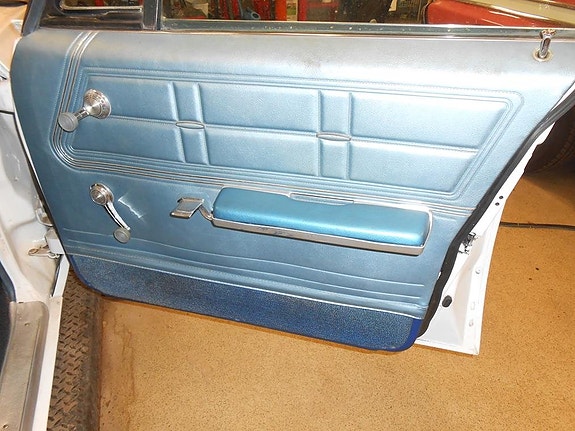 Chevrolet Impala 15 of 25