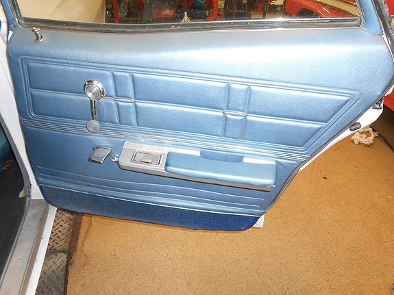 Chevrolet Impala 16 of 25