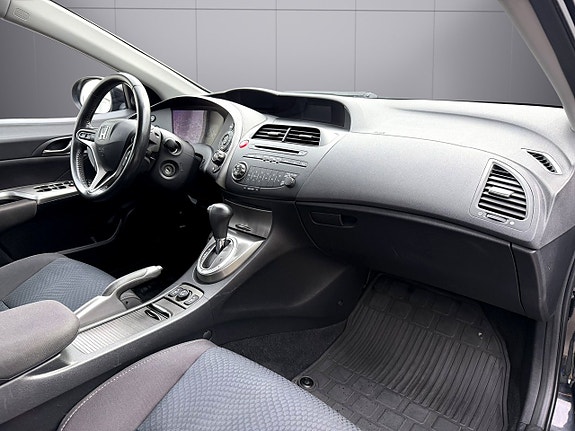 Honda Civic 10 of 16