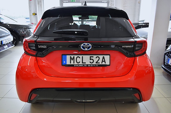Toyota Yaris 4 of 23