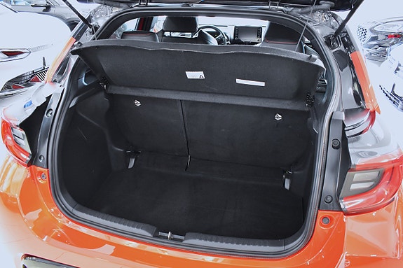 Toyota Yaris 5 of 23