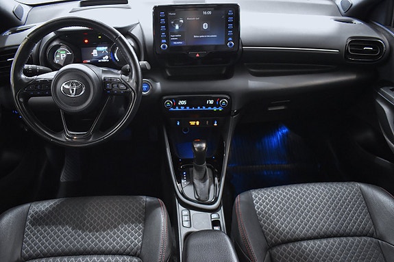 Toyota Yaris 6 of 23