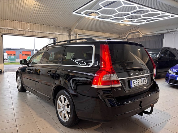 Volvo V70 6 of 17