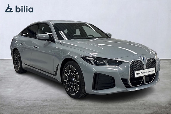 BMW i4 18 of 18
