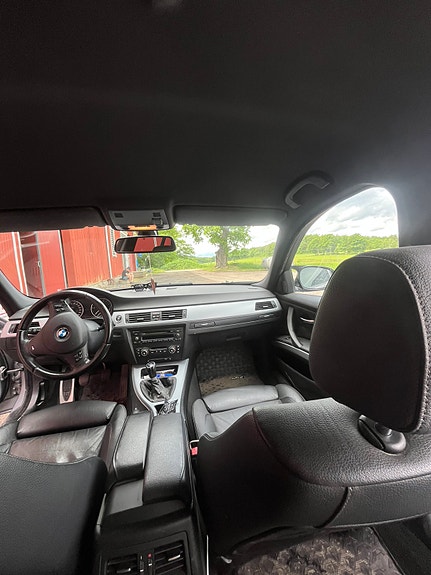 BMW 320d 5 of 5