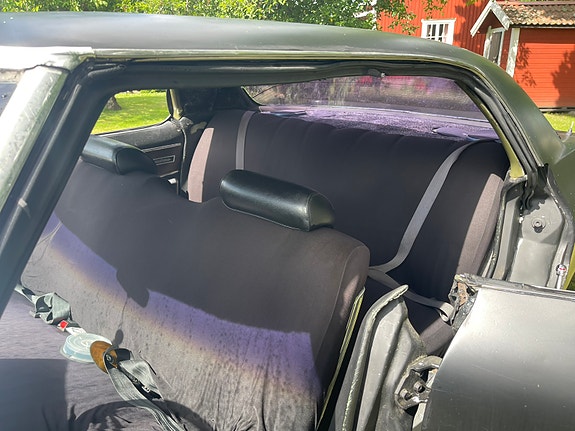 Oldsmobile Delta 88 5 of 10