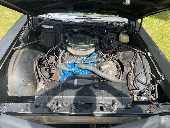 Oldsmobile Delta 88 6 of 10