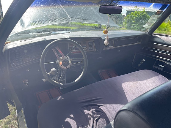 Oldsmobile Delta 88 4 of 10