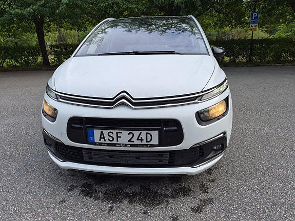 Citroen Grand C4 Picasso 2 of 9