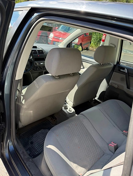 Volkswagen Polo 21 of 21