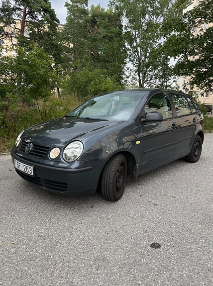 Volkswagen Polo 3 of 21