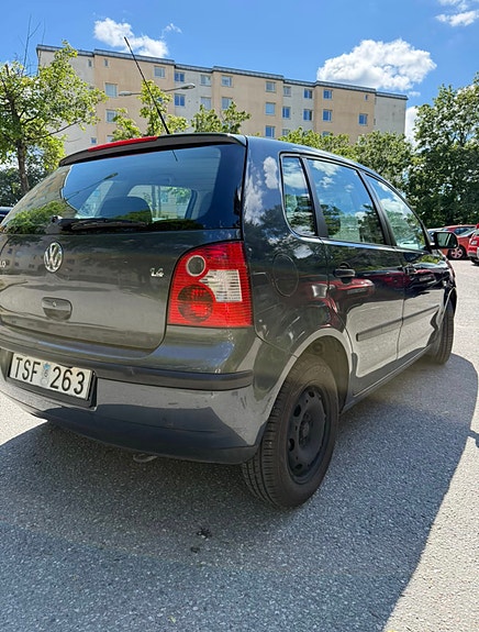 Volkswagen Polo 17 of 21