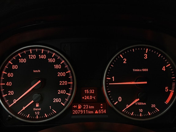 BMW 320 12 of 20