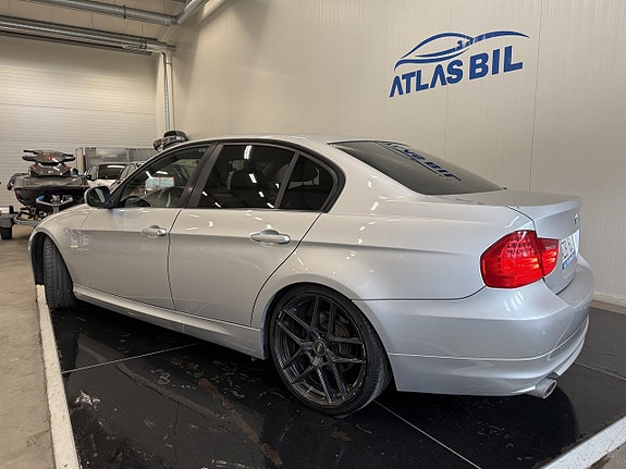 BMW 320 3 of 20