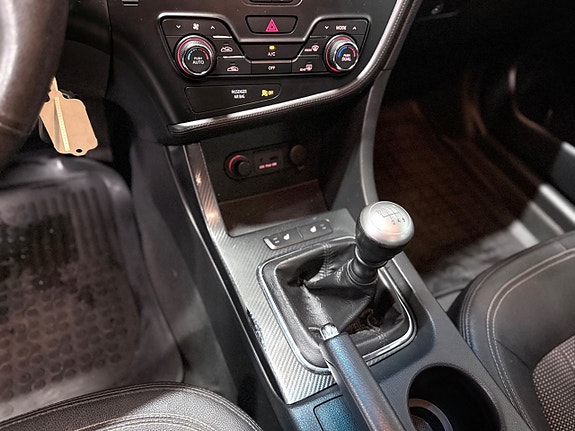 Kia Optima 9 of 12