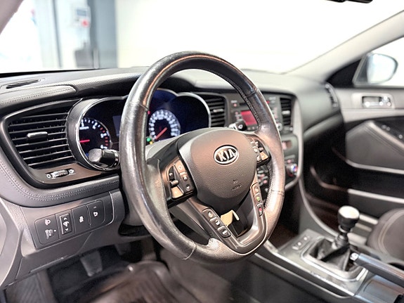 Kia Optima 8 of 12