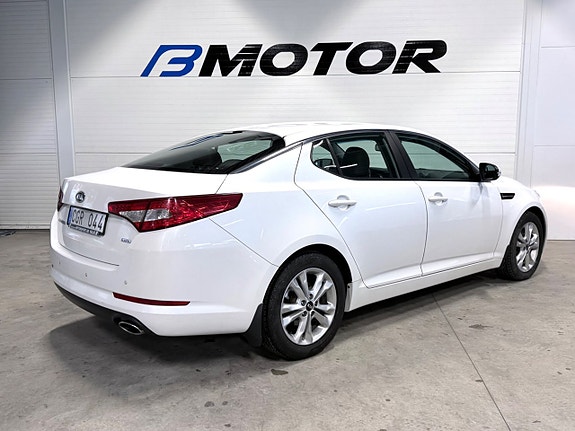 Kia Optima 5 of 12