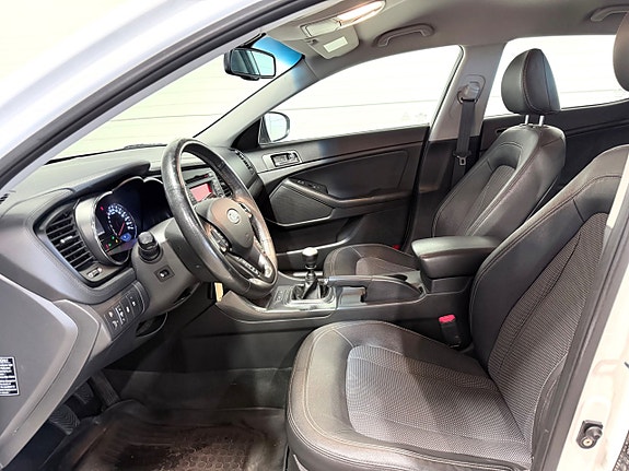 Kia Optima 7 of 12