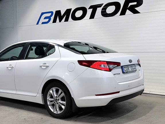 Kia Optima 4 of 12