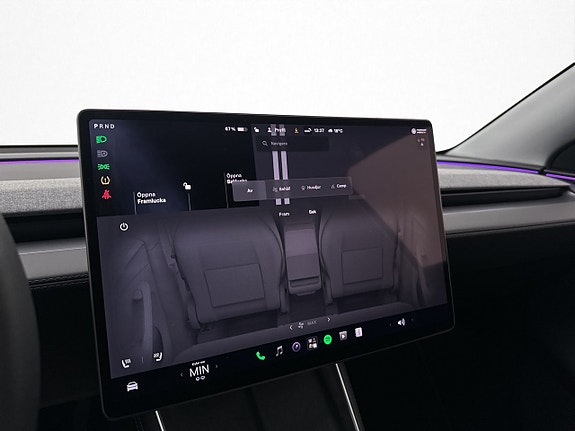 Tesla Model Y 25 of 30