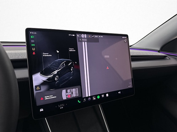 Tesla Model Y 26 of 30