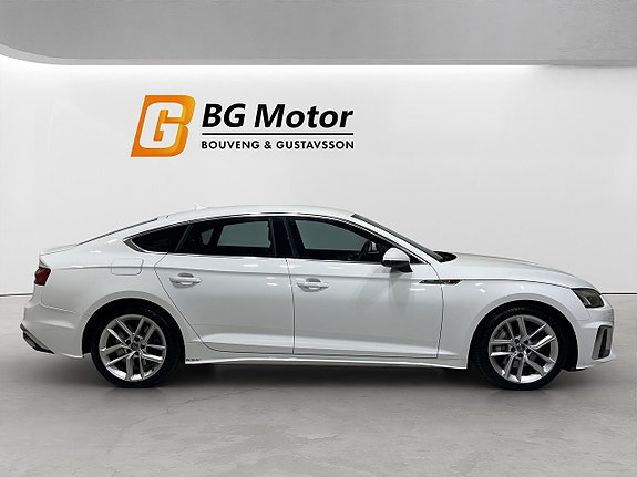 Audi A5 3 of 21