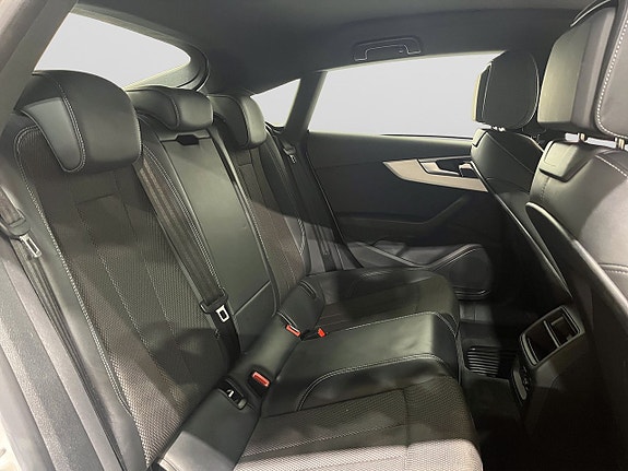 Audi A5 10 of 21