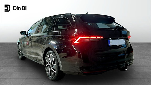 Skoda Octavia 3 of 10