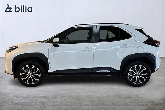 Toyota Yaris Cross 3 of 21