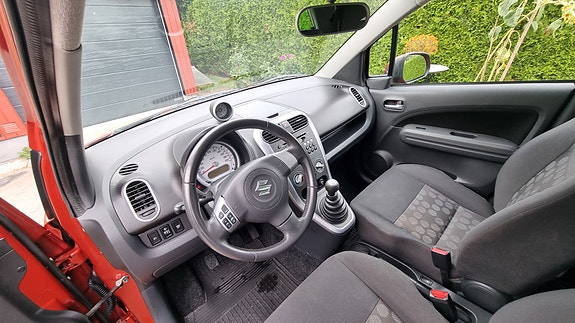 Suzuki Splash 6 of 9