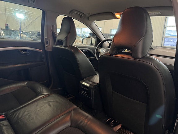 Volvo V70 15 of 25