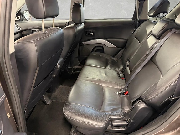 Mitsubishi Outlander 12 of 13